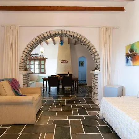 Traditional Stonehouse For 4 Ppl In Paros