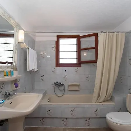 Traditional Stonehouse For 4 Ppl In Paros *