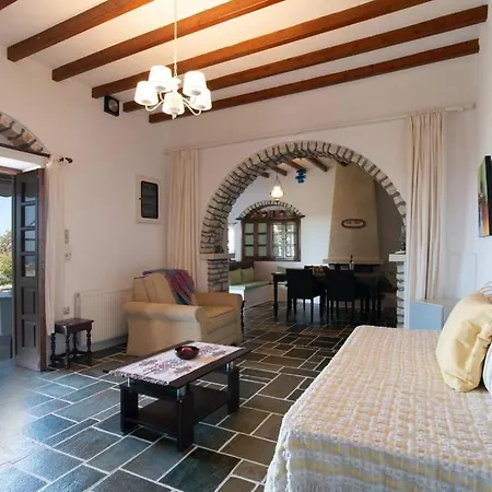 Traditional Stonehouse For 4 Ppl In Paros Дом отдыха Парос