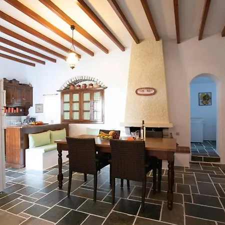 Traditional Stonehouse For 4 Ppl In Paros Дом отдыха Парос