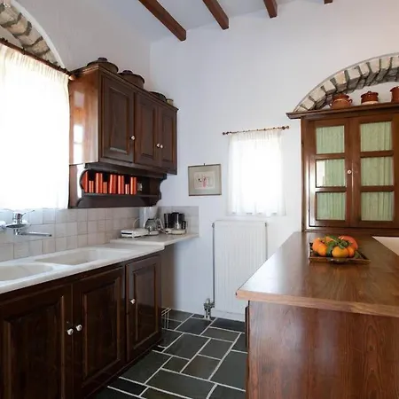 Traditional Stonehouse For 4 Ppl In Paros Парос
