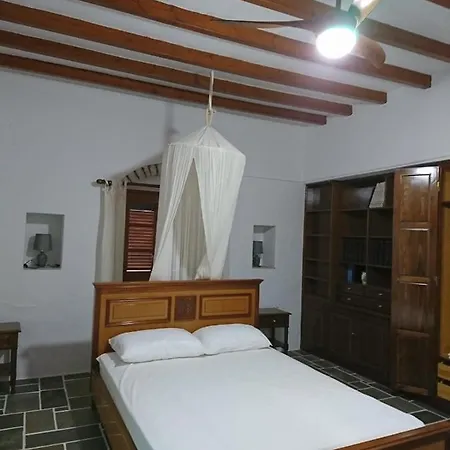 Дом отдыха Traditional Stonehouse For 4 Ppl In Paros Парос